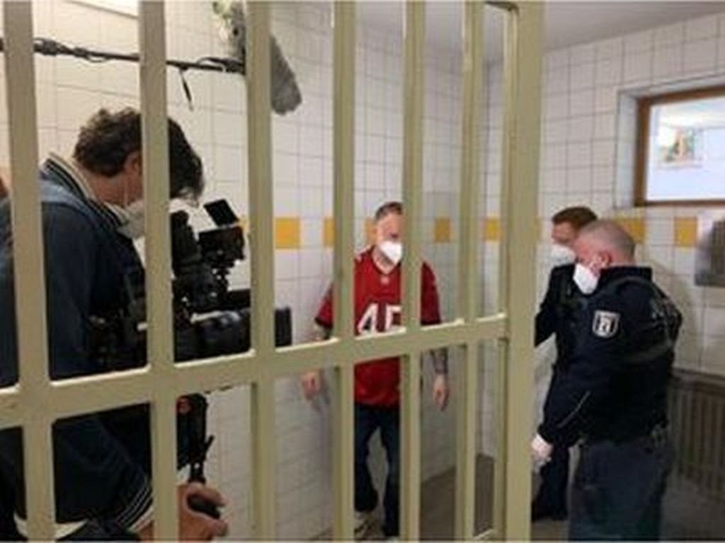 BerlinHinterGittern